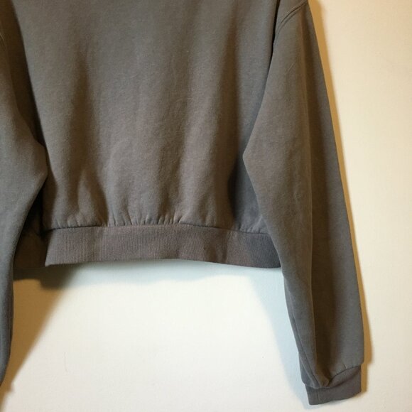 Soft Grey Preppy Aeropostale Cropped Fleecy Cotton Varsity Pullover Sweater - Picture 8 of 15